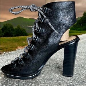 Gianni Bini Sz 7M Black Peep Toe Lace Up Gladiator Chunky Heel Sandals Edgy Punk